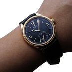 Perpetual 1908 39mm Yellow Gold Black Dial Black Alligator Leather Strap m52508-0002