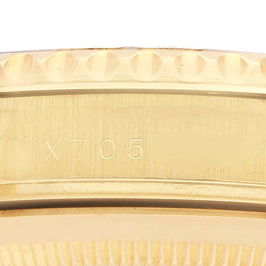 Yachtmaster 40mm Yellow Gold White Dial Mens Watch 16628